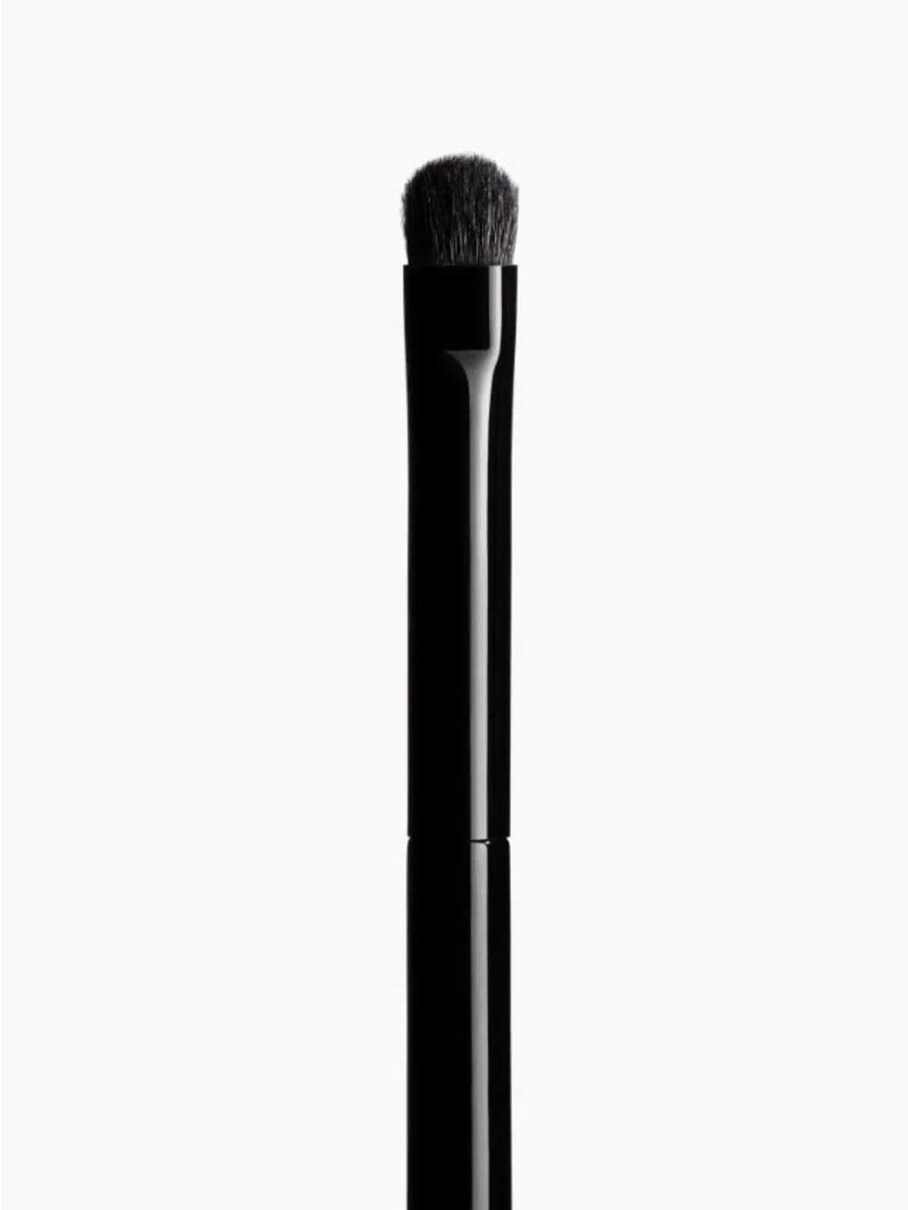 LES PINCEAUX DE CHANEL Eye-contouring Brush N°203